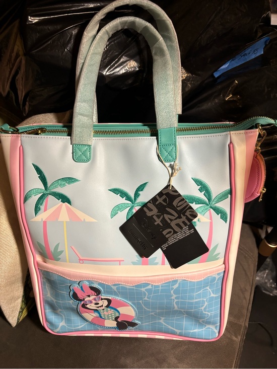 Disney Handbags - Loungefly Disney Minnie Mouse Vacation Tote Bag